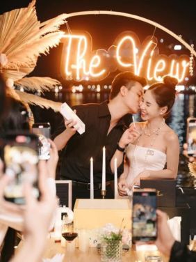 yacht restaurant 1 6acbfaa2