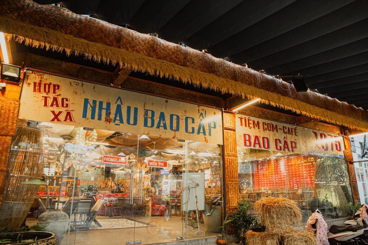 Tiệm Cơm Bao Cấp 1975