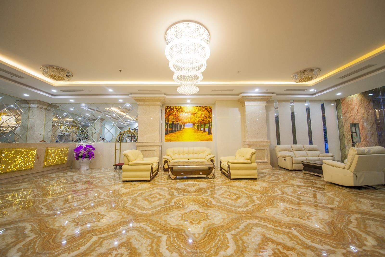 Pariat River Front Hotel