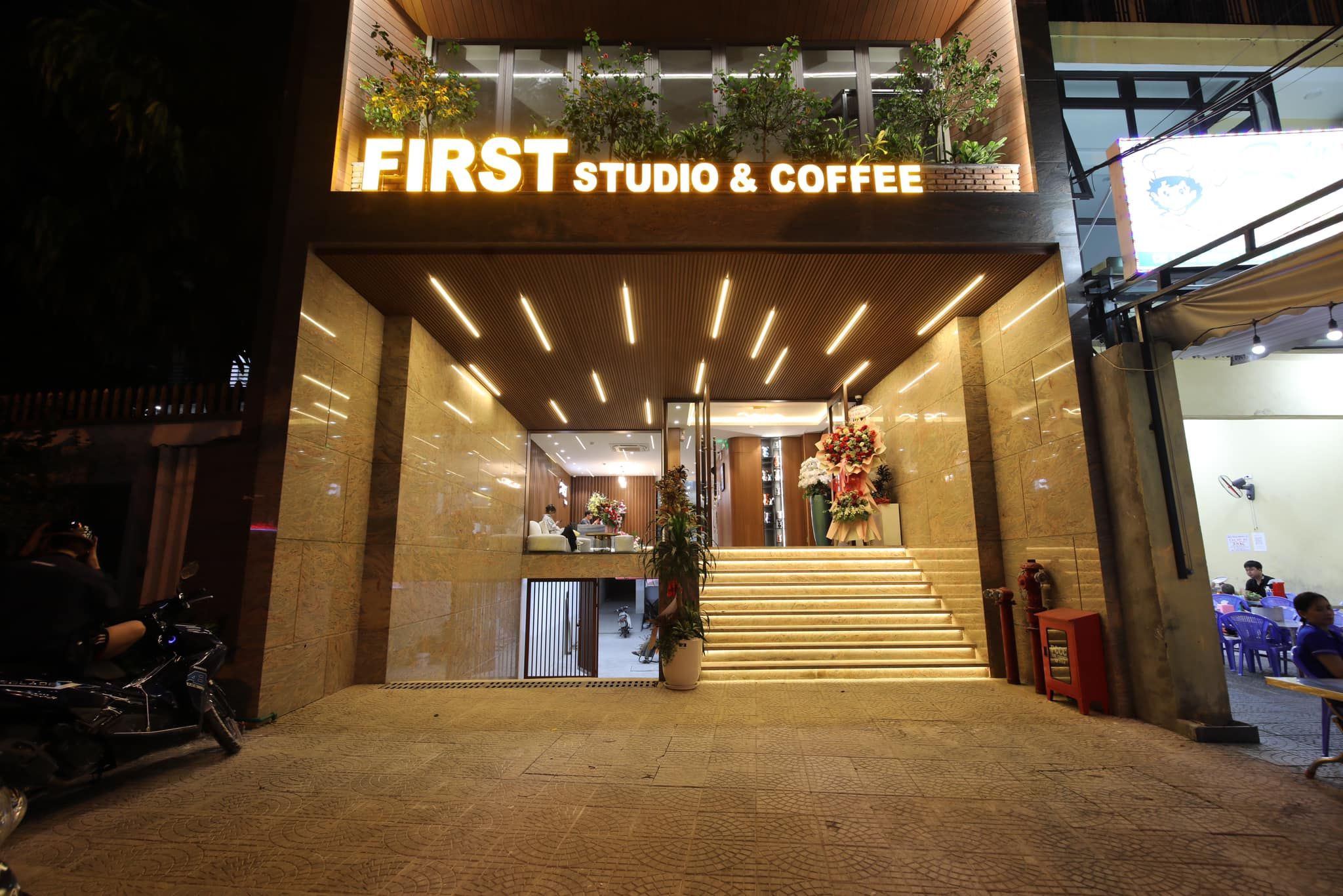 FIRST Studio Hotel Da Nang