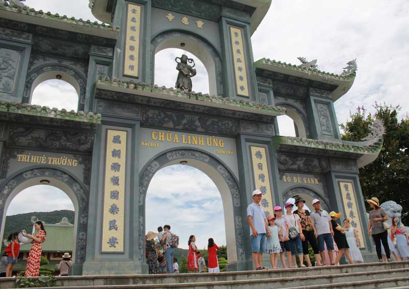 Chùa Linh Ứng Bãi Bụt Đà Nẵng