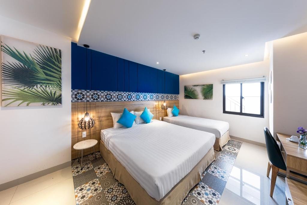 khách sạn đà nẵng gần cầu rồng