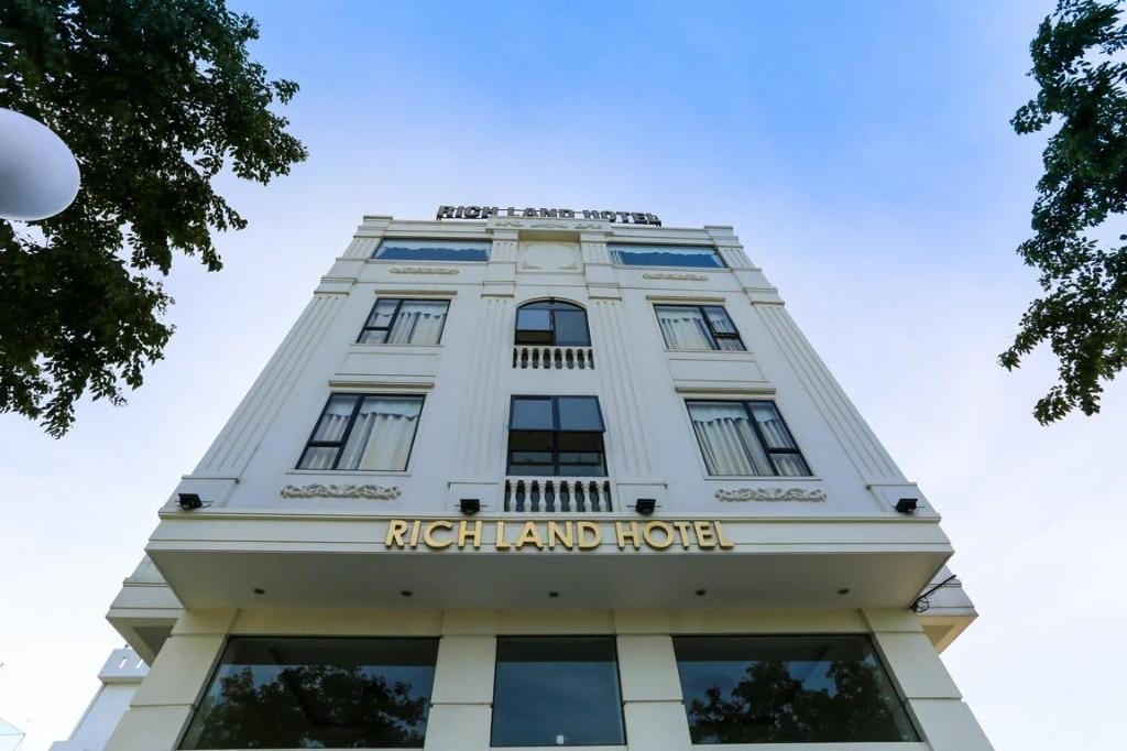 khách sạn ở đà nẵng gần biển