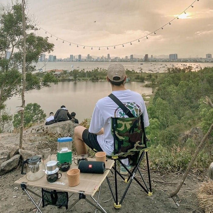 Bãi cỏ cháy Đà Nẵng 