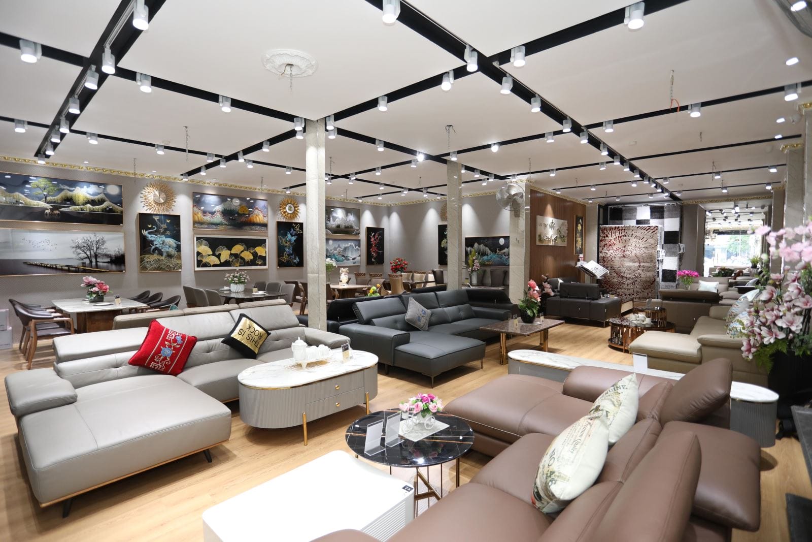 cửa hàng nội thất Đà Nẵng