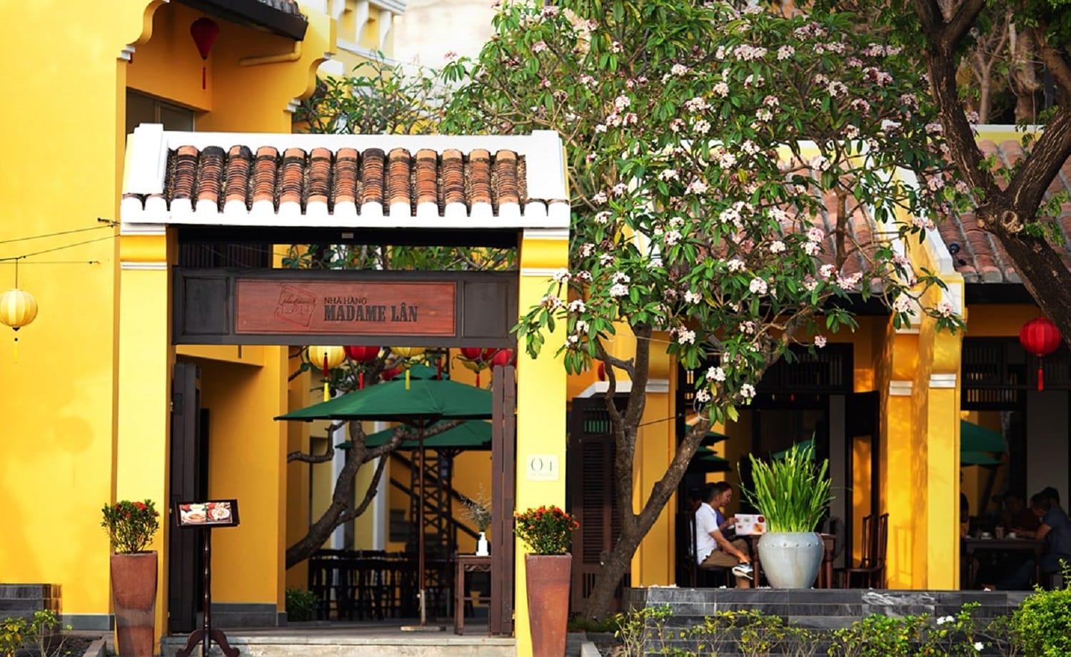 nhà hàng Madame Lân Đà Nẵng