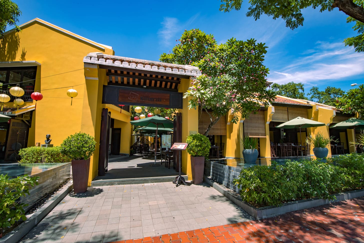 Madame Lân Đà Nẵng