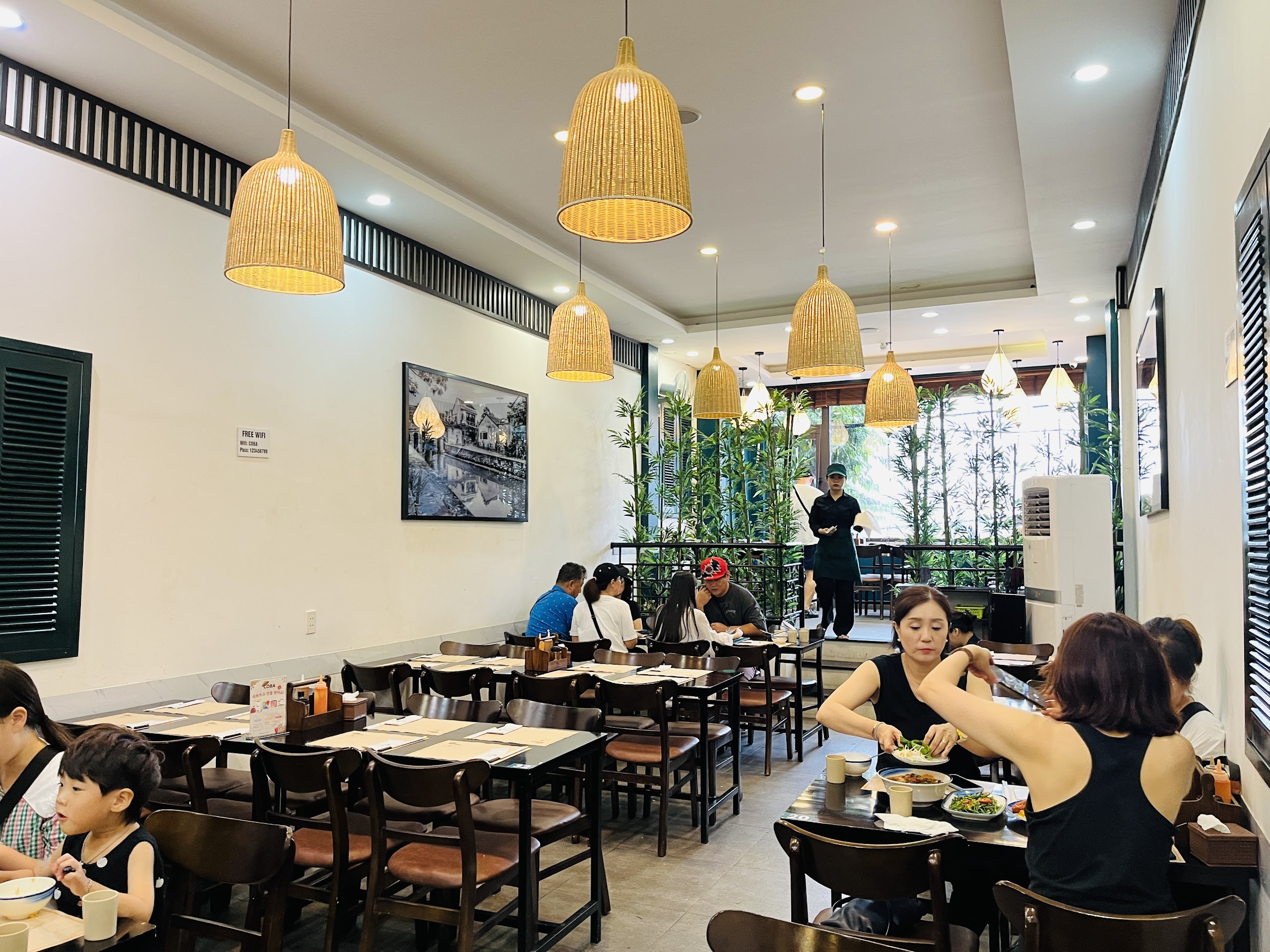 Nhà Hàng Nhà Bếp Chợ Hàn