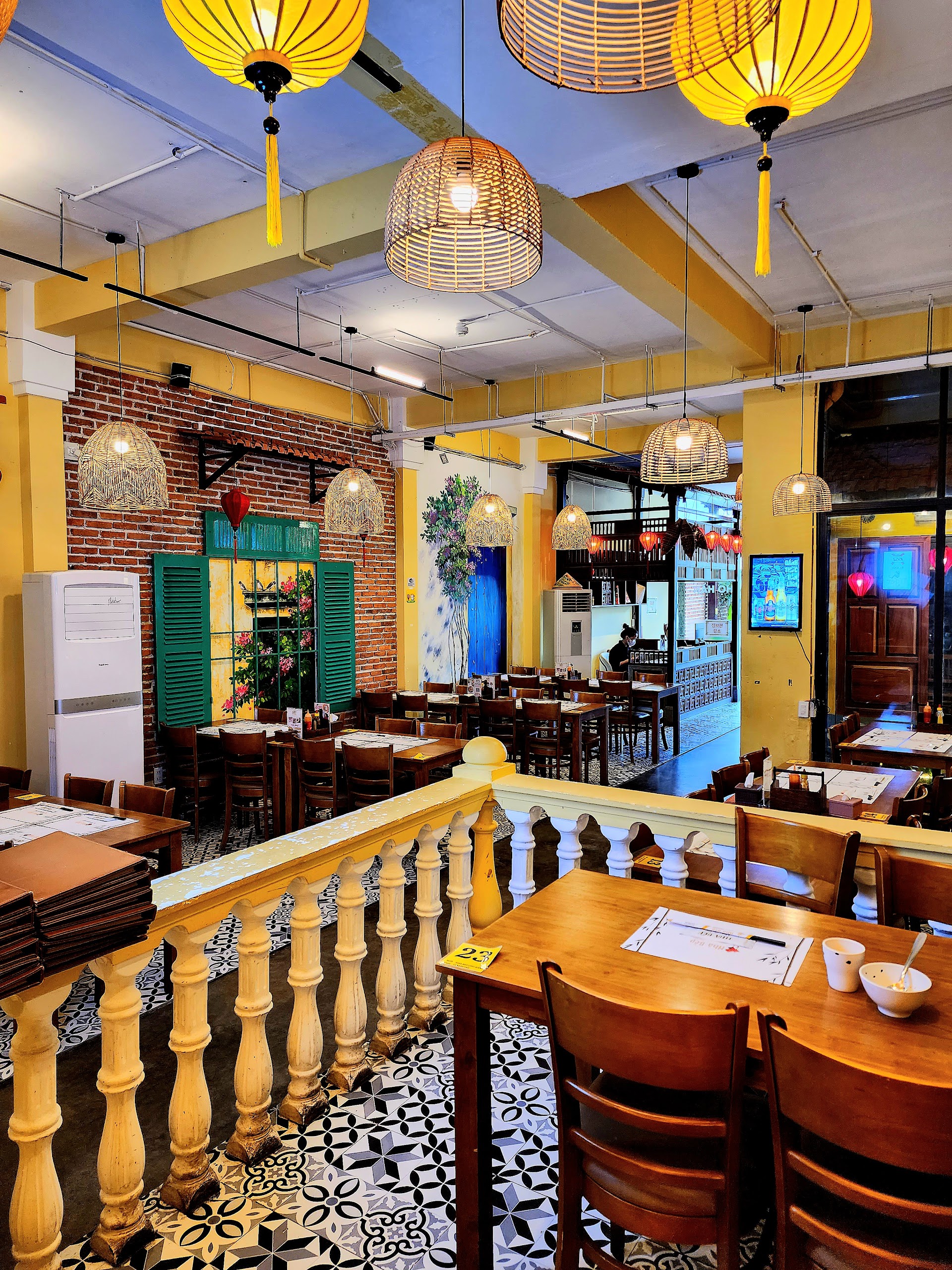 Nhà Hàng Nhà Bếp Chợ Hàn