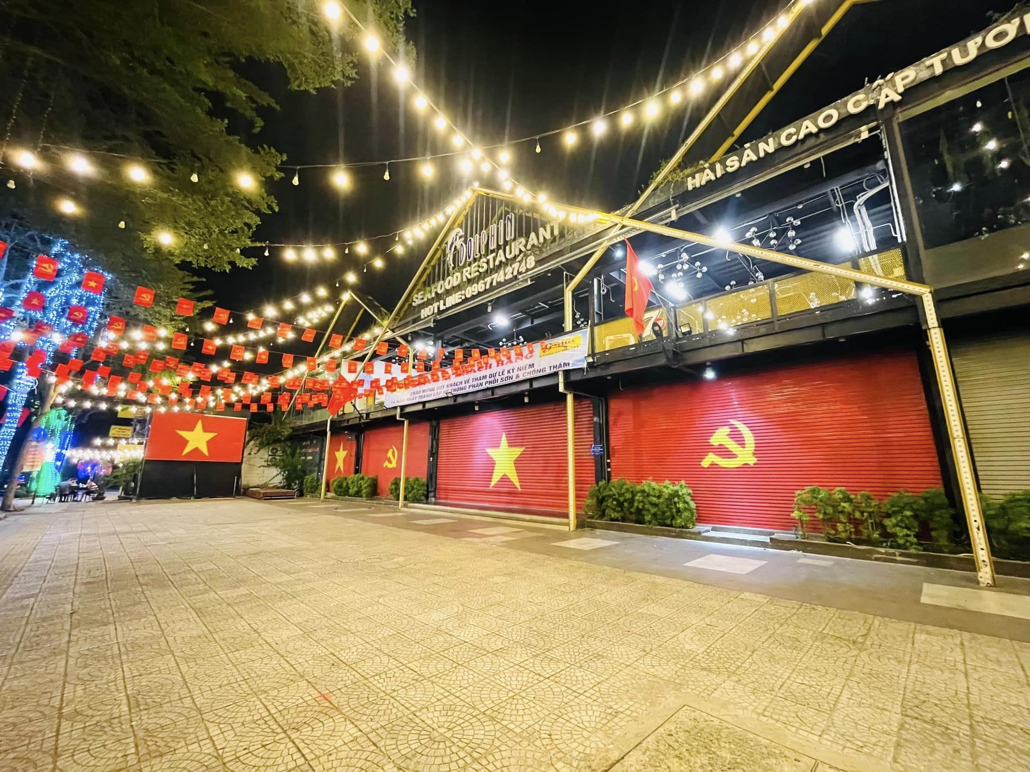 Dolphin Seafood Restaurant