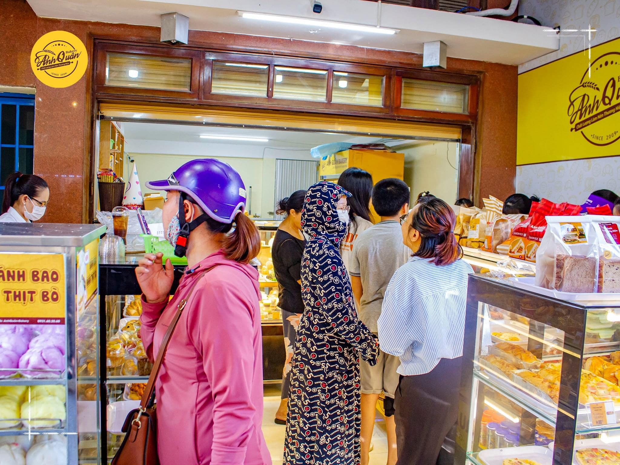 Anh Quân Bakery
