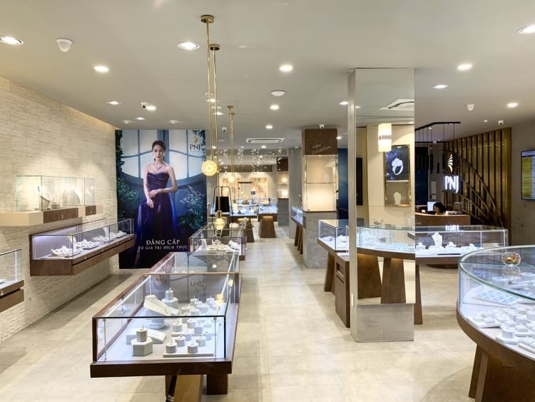 Cửa hàng bán lắc chân bạc tại Đà Nẵng