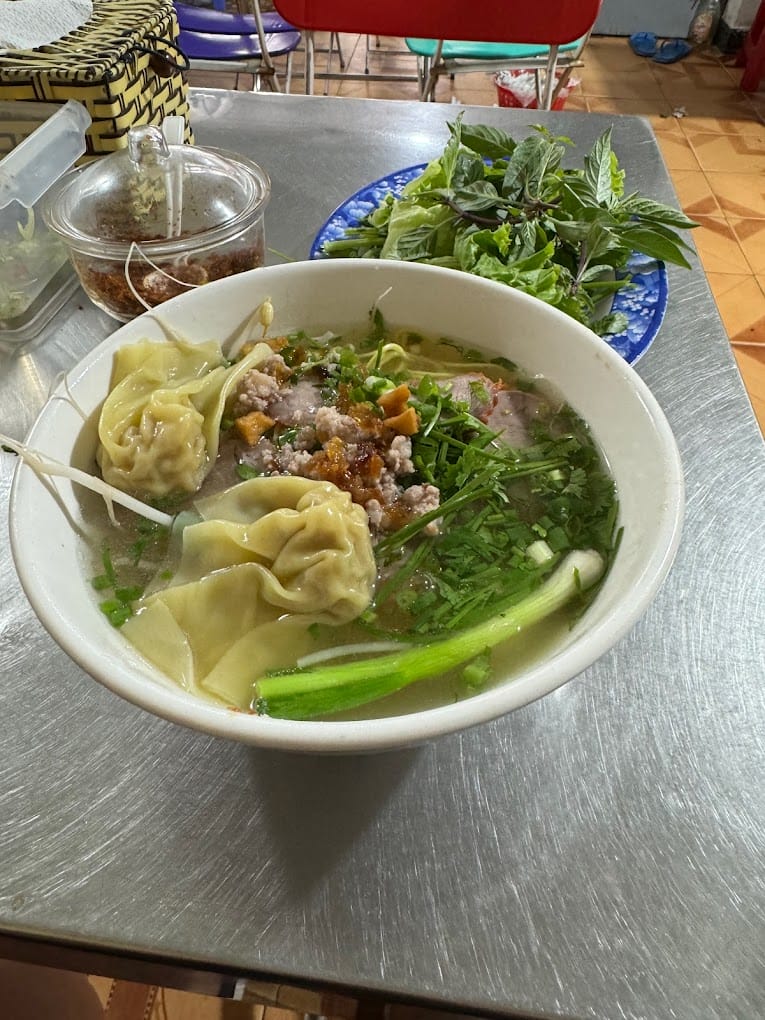 Quán mì hoành thánh Đà Nẵng