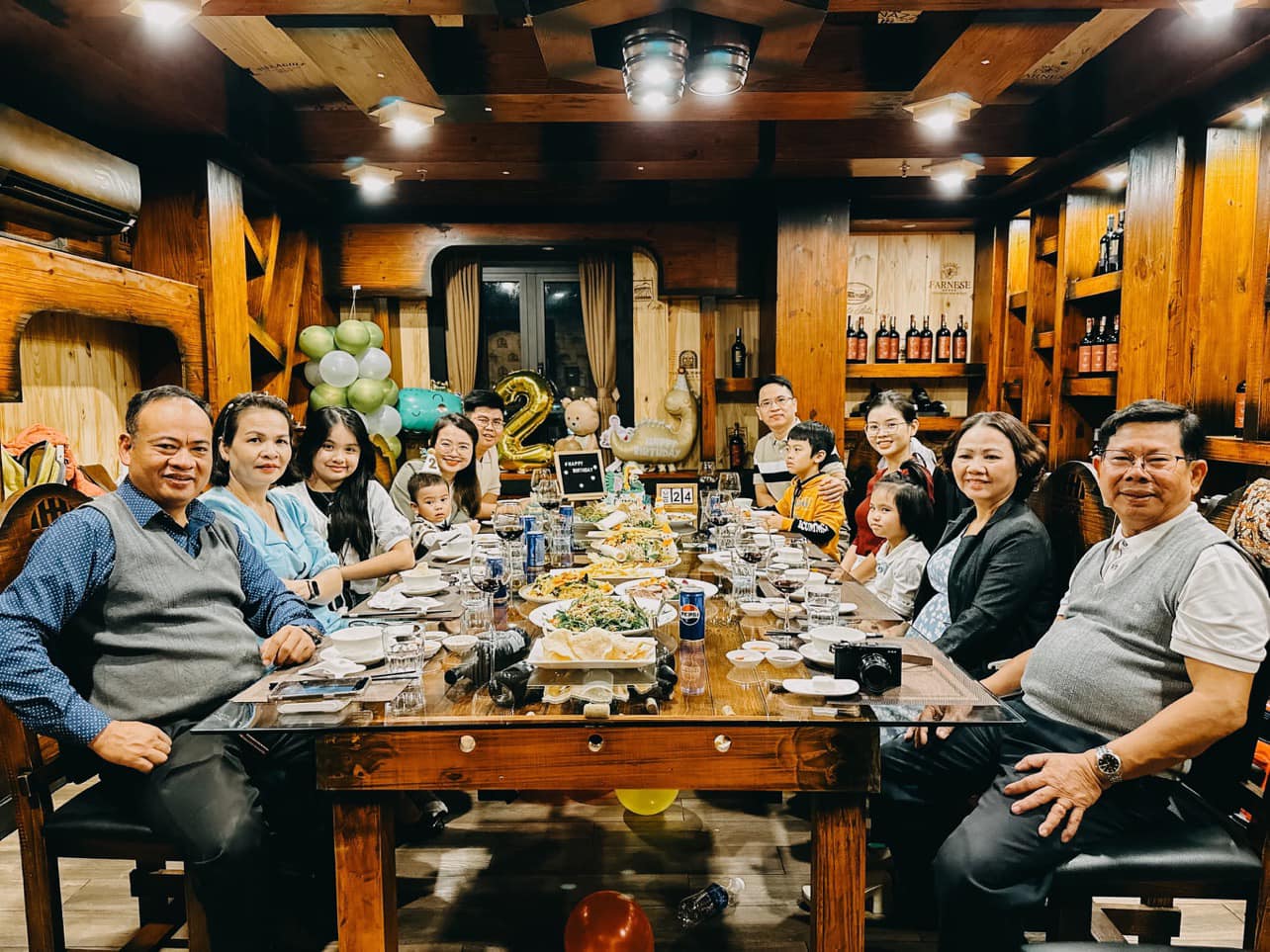 Nhà Hàng Bảo Nam Wine and Wood