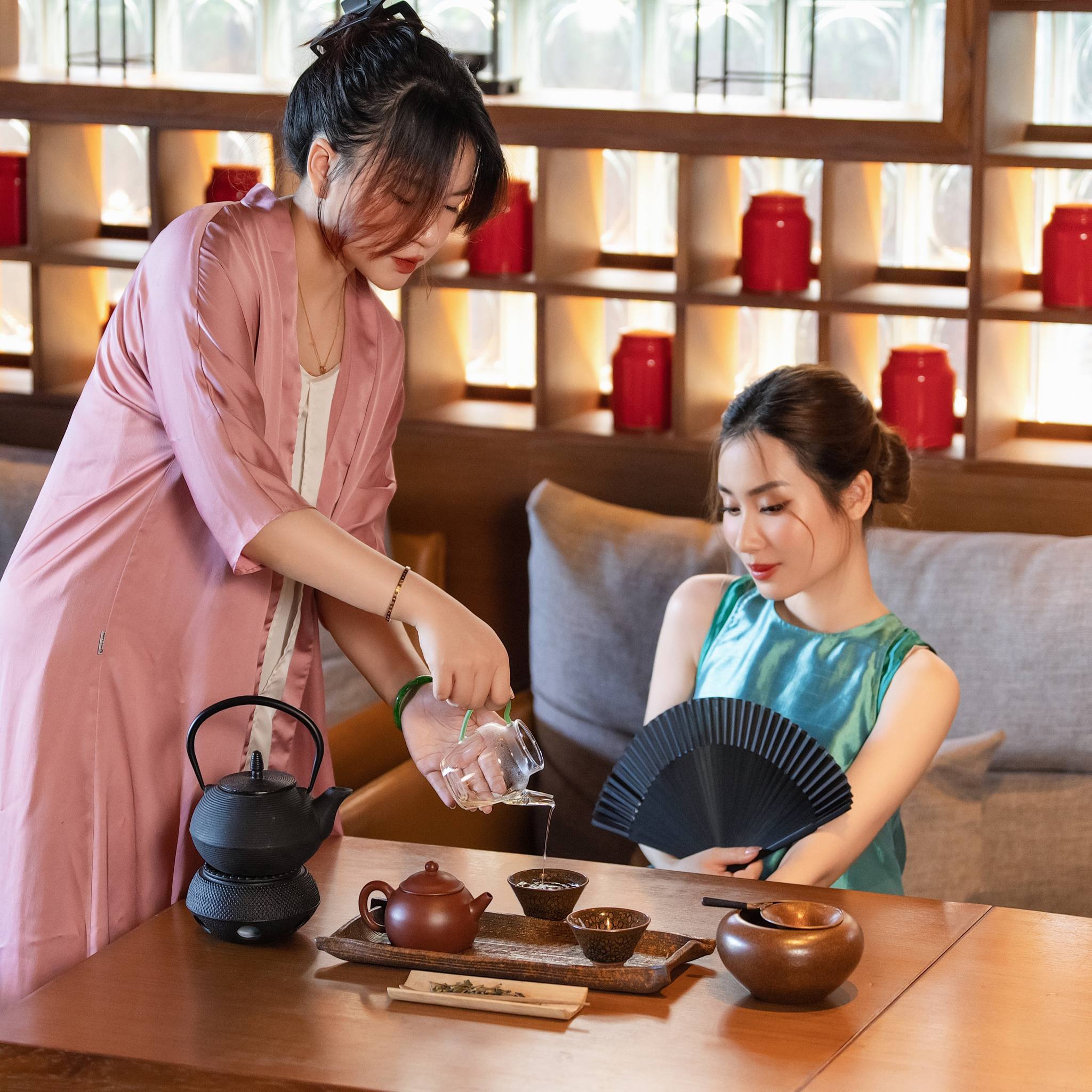 Trà House and Bistro