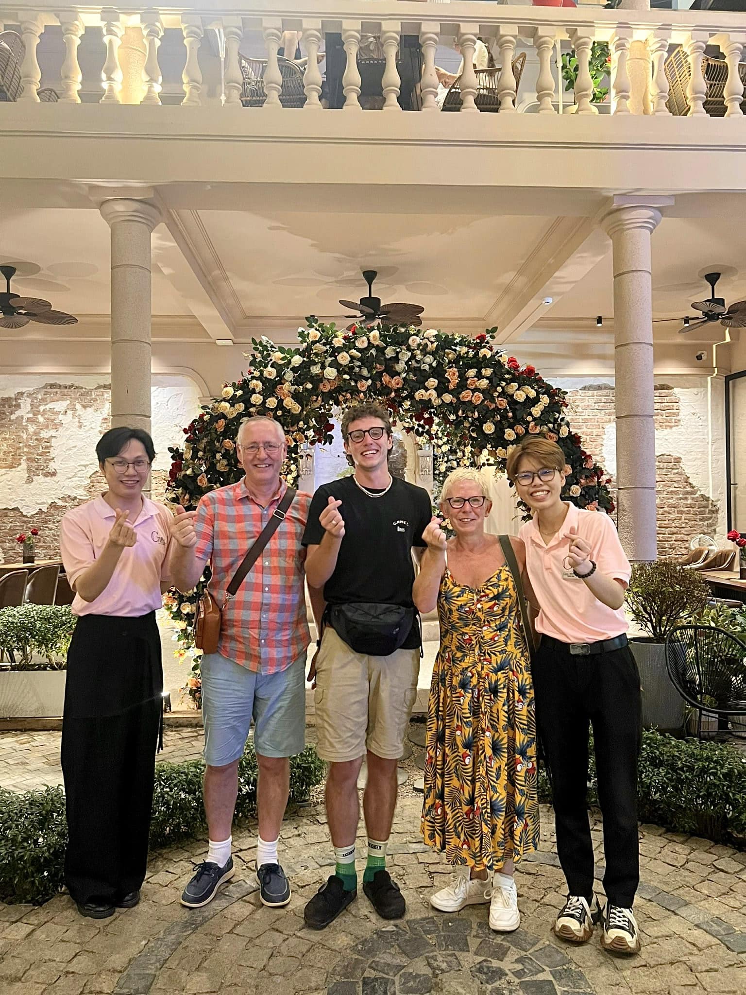 Gapella Dining & Cocktail Bar