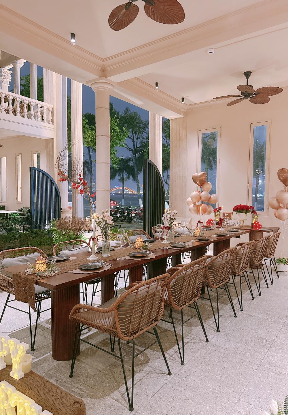 Gapella Dining & Cocktail Bar