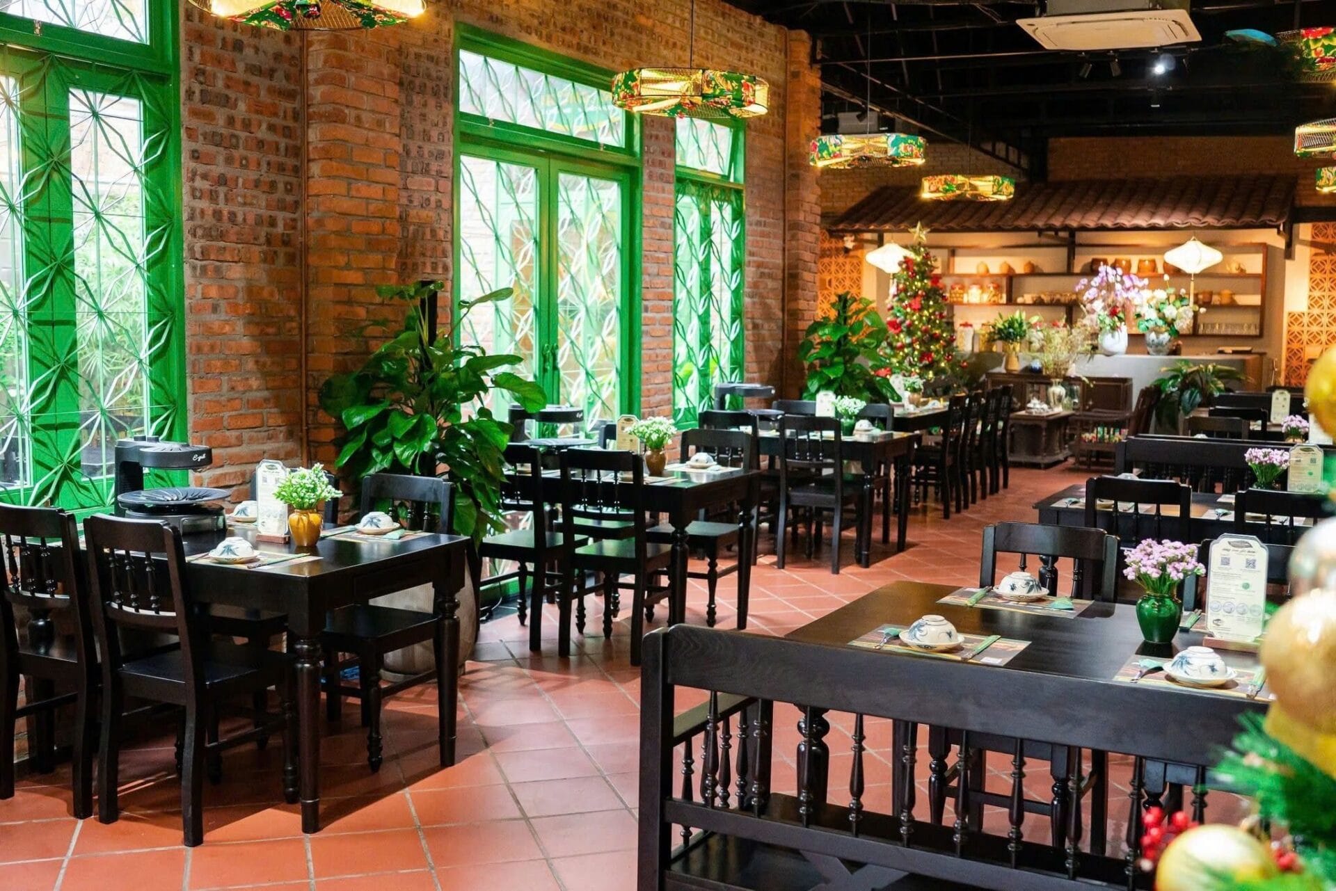 Ẩm Thực Việt.Nướng và Cuốn 