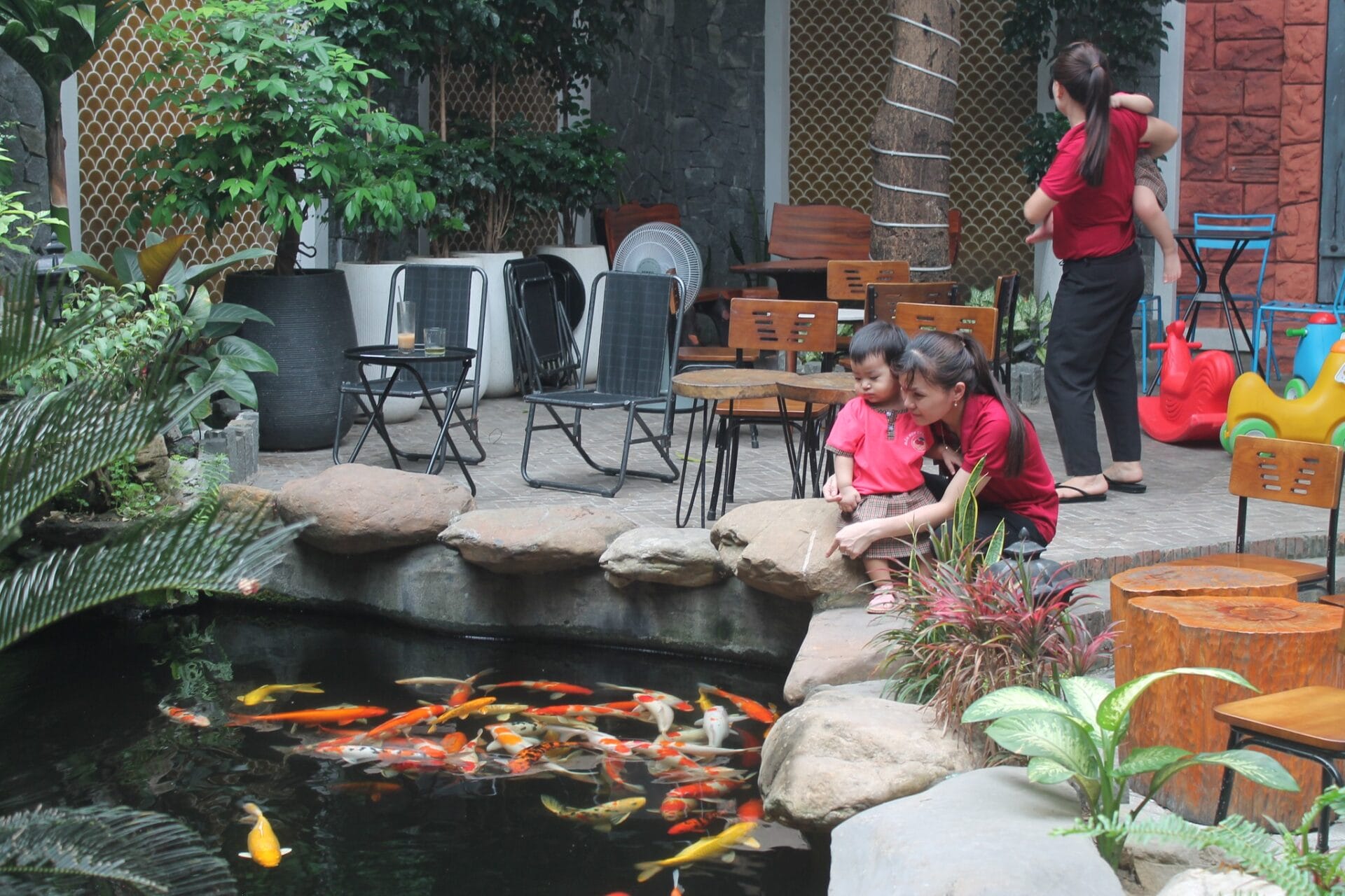 EMILY Coffee And Milk Tea