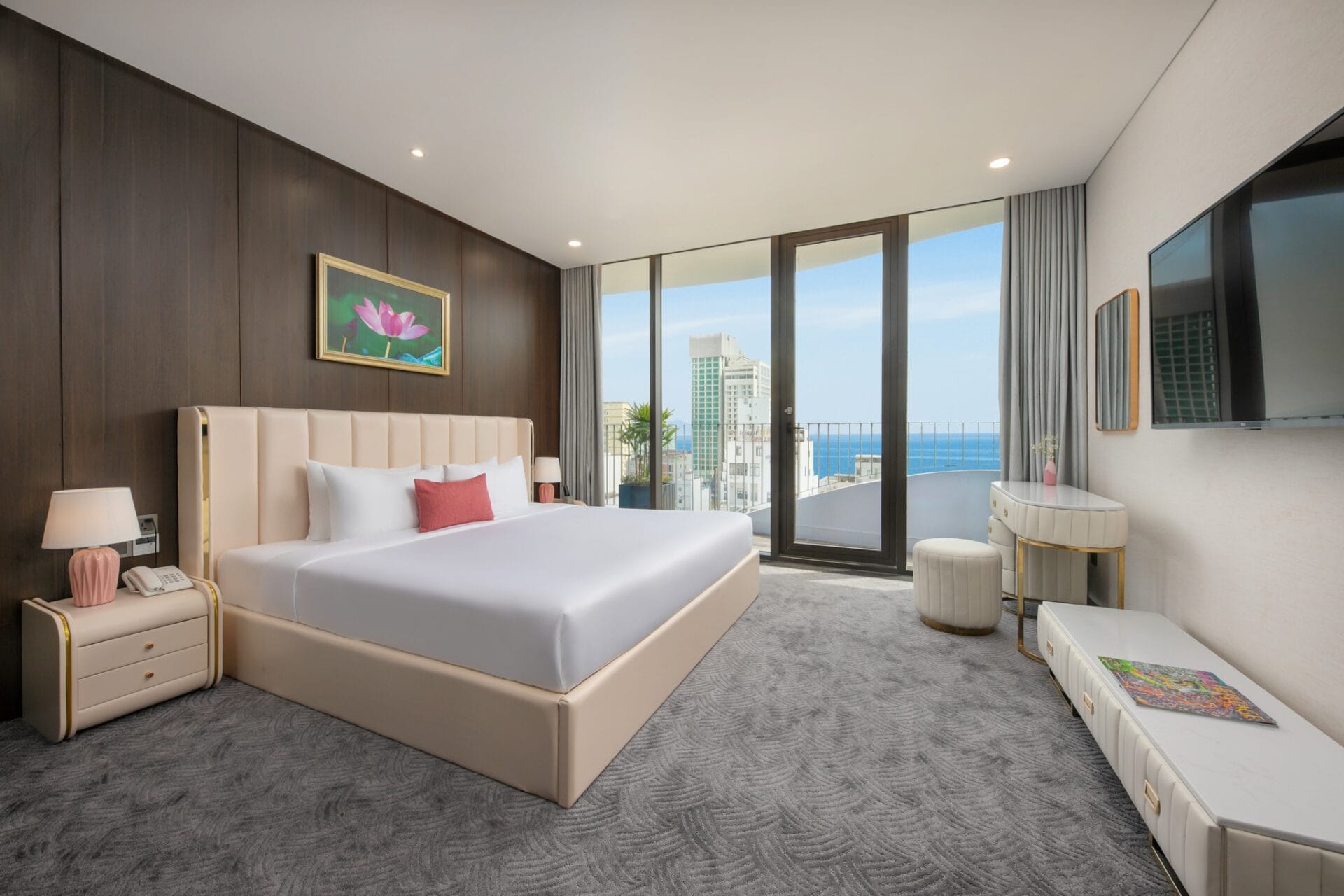 Golden Lotus Grand Danang