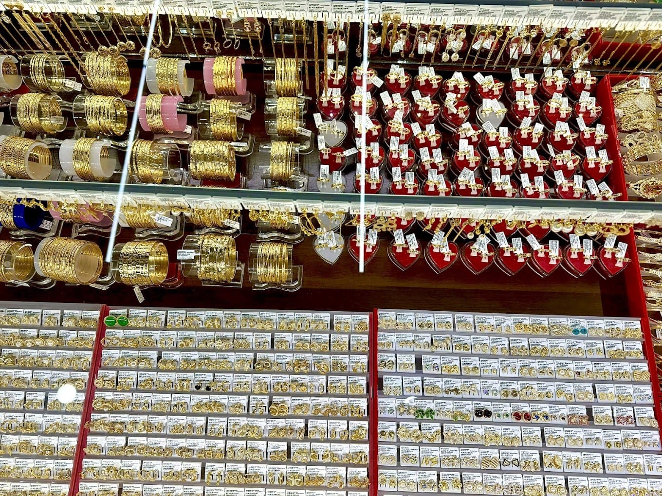 hieu vang ngoc nhung