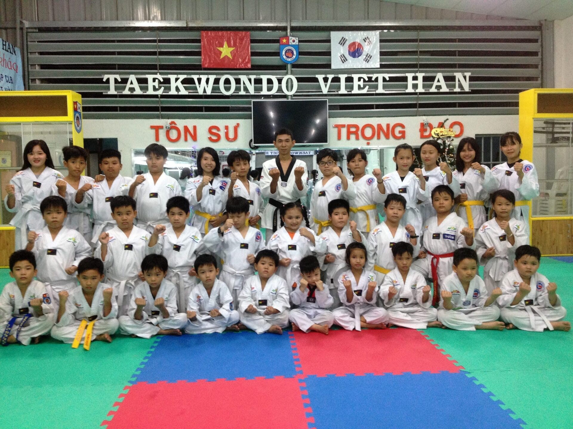 hoc vo taekwondo o hai chau clb taekwondo viet han