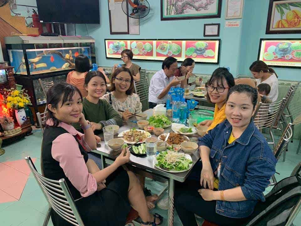 Lẩu bò Sáu Hưng