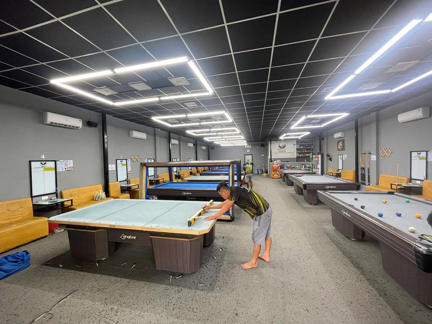 one up billiards bida one up