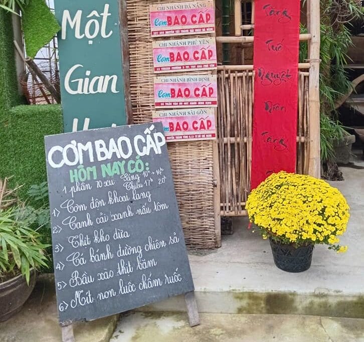 Cơm bao cấp truyền thống