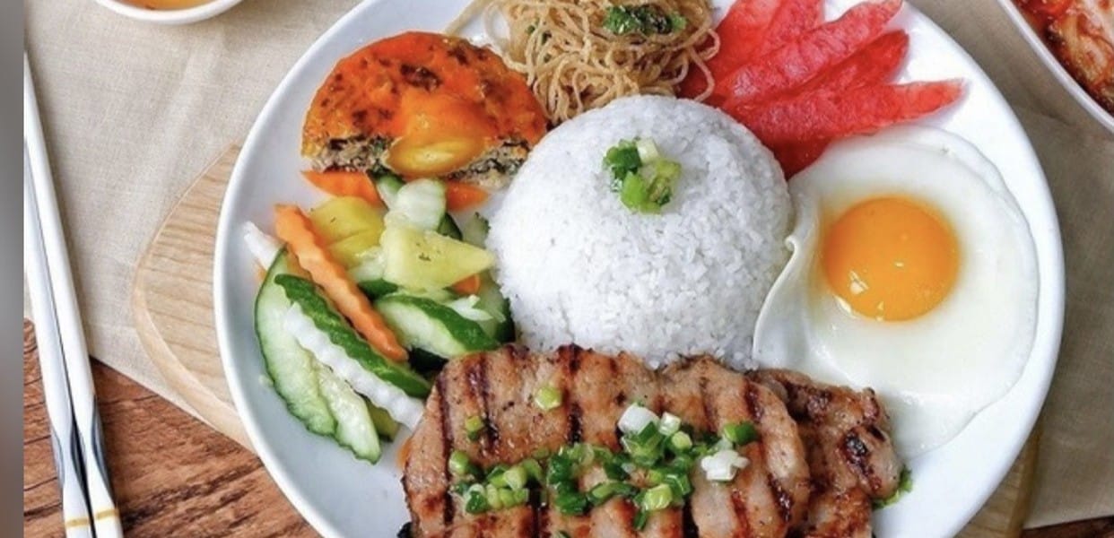 quan com tam chi cam