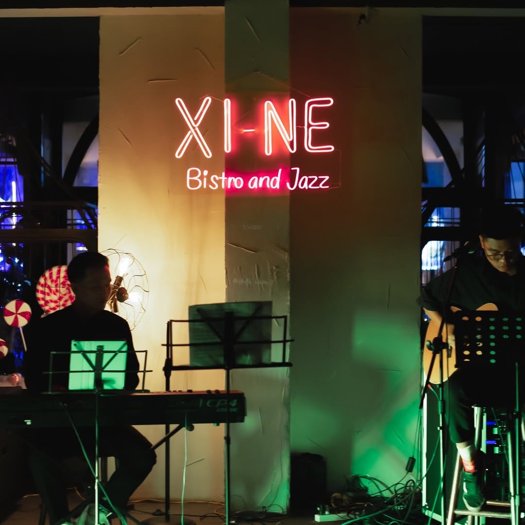 Xi-nê bistro and jazz