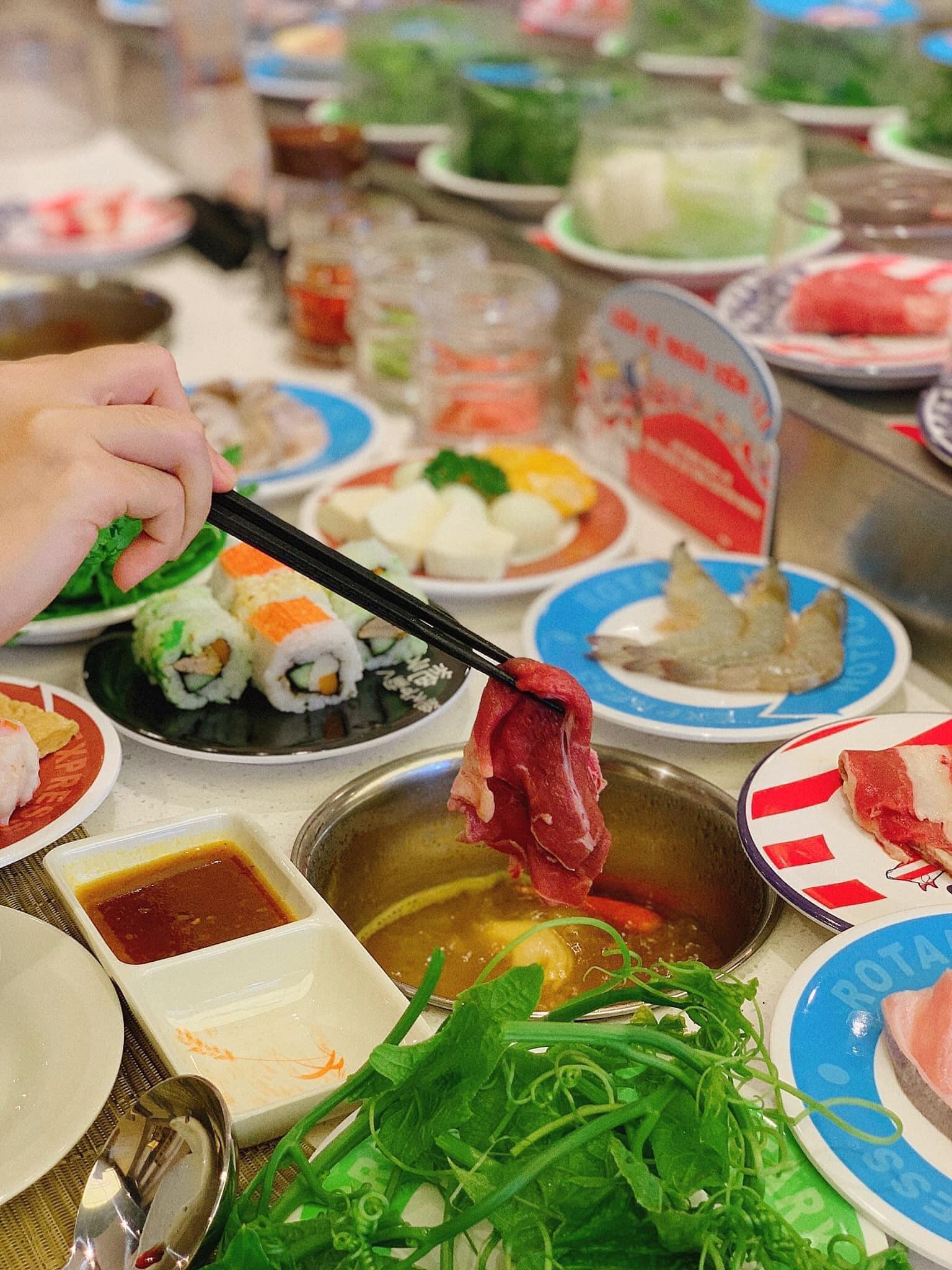 Lẩu băng chuyền Đà Nẵng