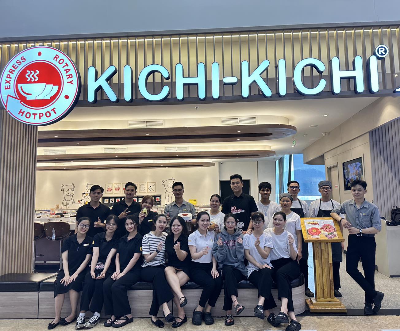 Lẩu băng chuyền Đà Nẵng