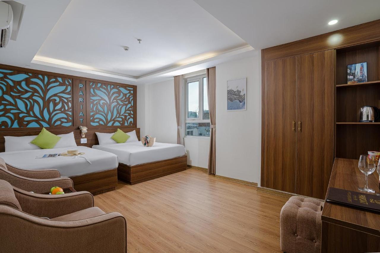 khách sạn gần cầu rồng