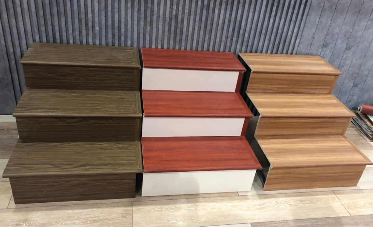 Tấm nhựa ốp cầu thang – Giải pháp hiện đại cho không gian sống đẳng cấp