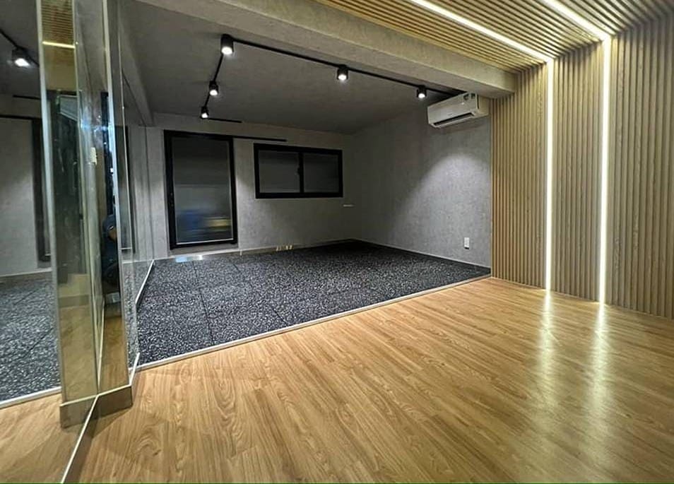 Tấm nhựa ốp tường – Giải pháp chống thấm, thẩm mỹ cao cho mọi không gian sống